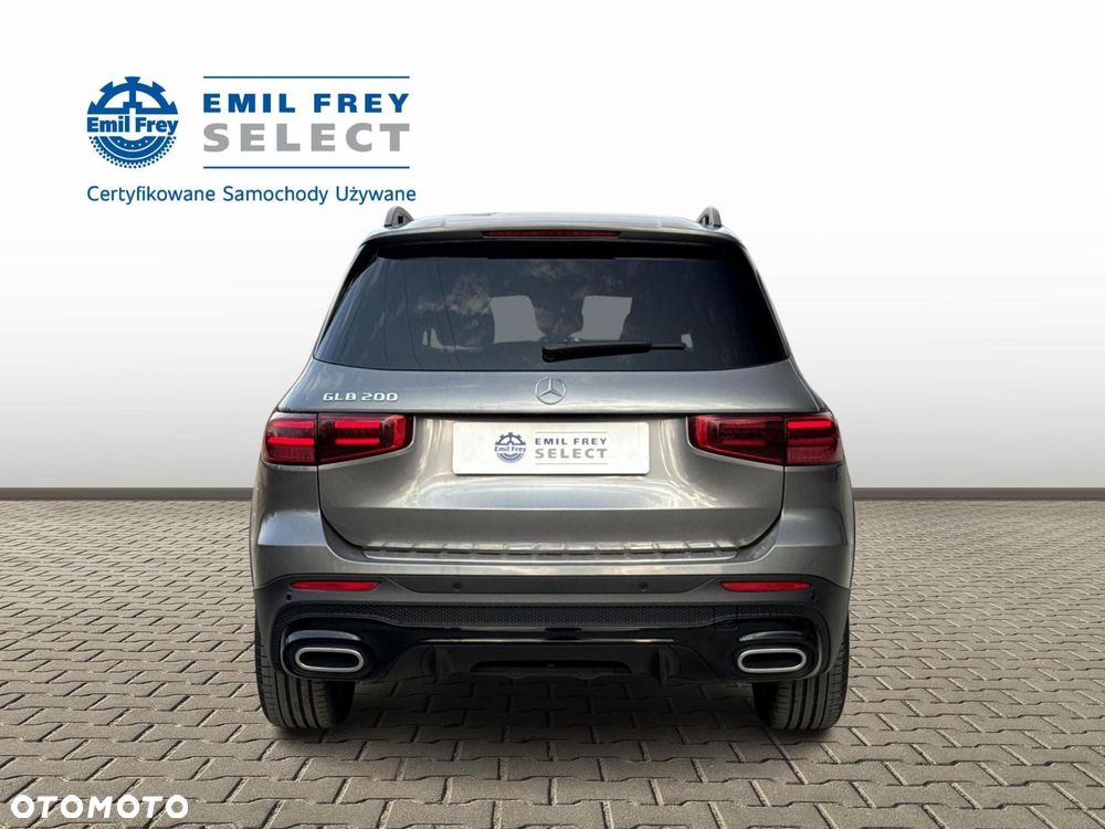 Mercedes-Benz GLB - 6