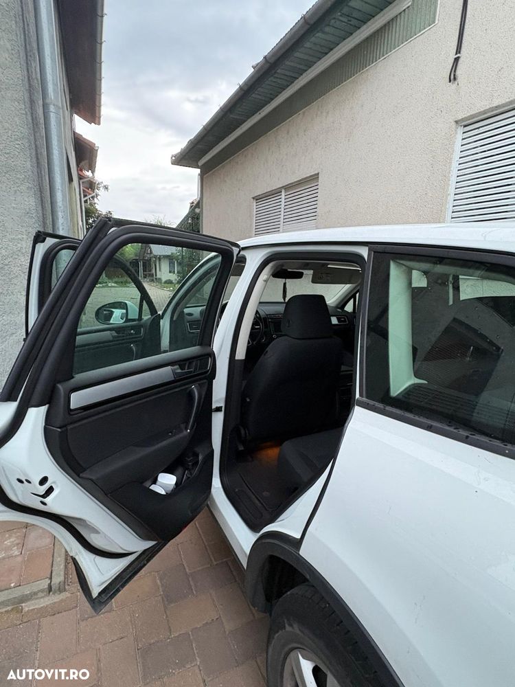 Volkswagen Touareg 3.0 V6 TDI BMT - 8