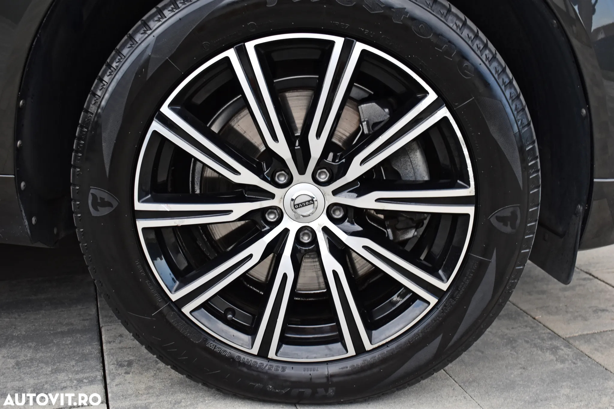Volvo XC 60 B4 MHEV AT8 AWD Inscription - 29