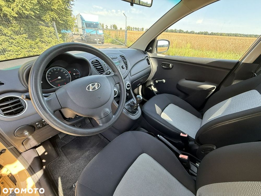 Hyundai i10 - 11