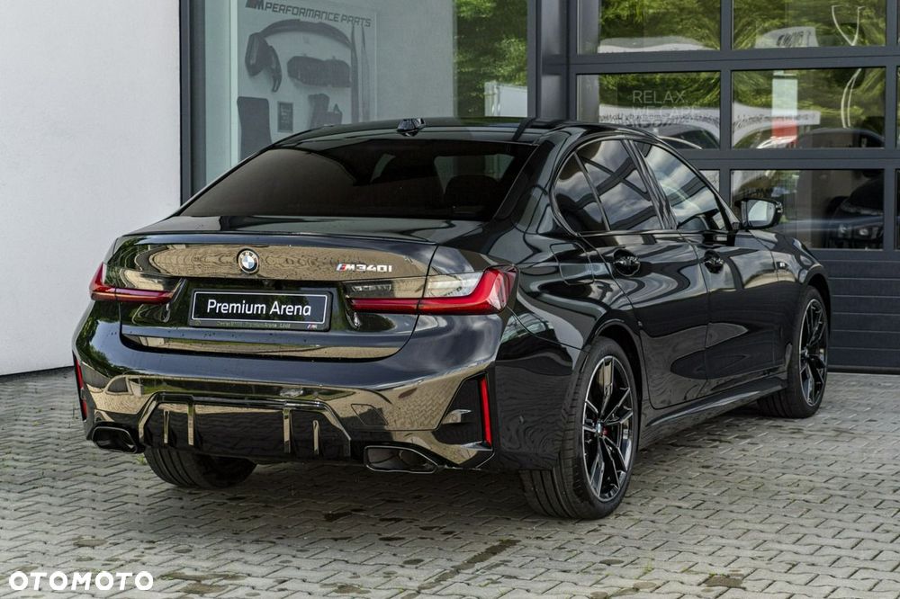 BMW Seria 3 M340i xDrive - 11