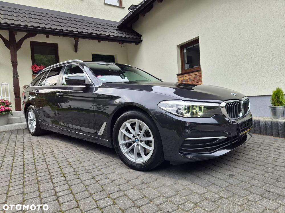 BMW Seria 5 530i Luxury Line - 26