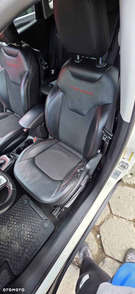 Jeep Compass 2.0 MJD Trailhawk 4WD S&S - 11