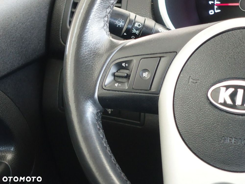 Kia Venga - 21