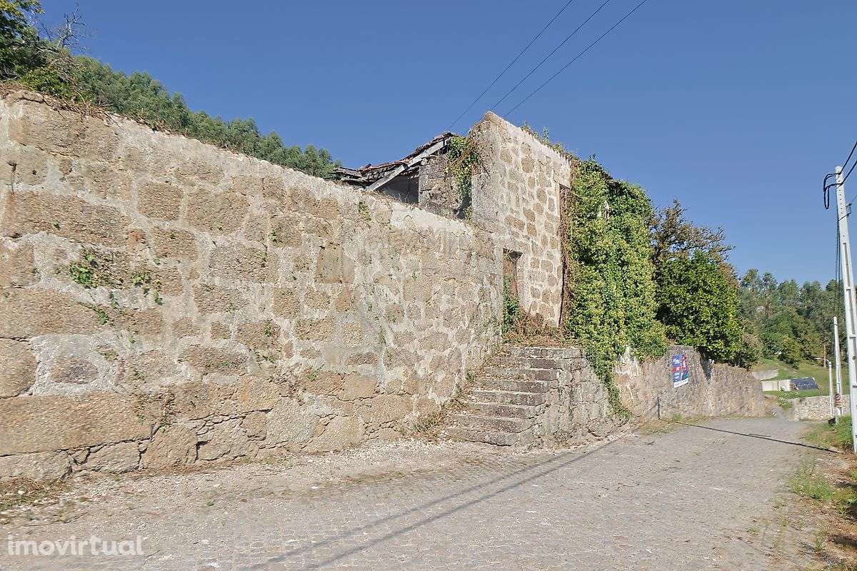 Moradia T4 para venda - Grande imagem: 2/29