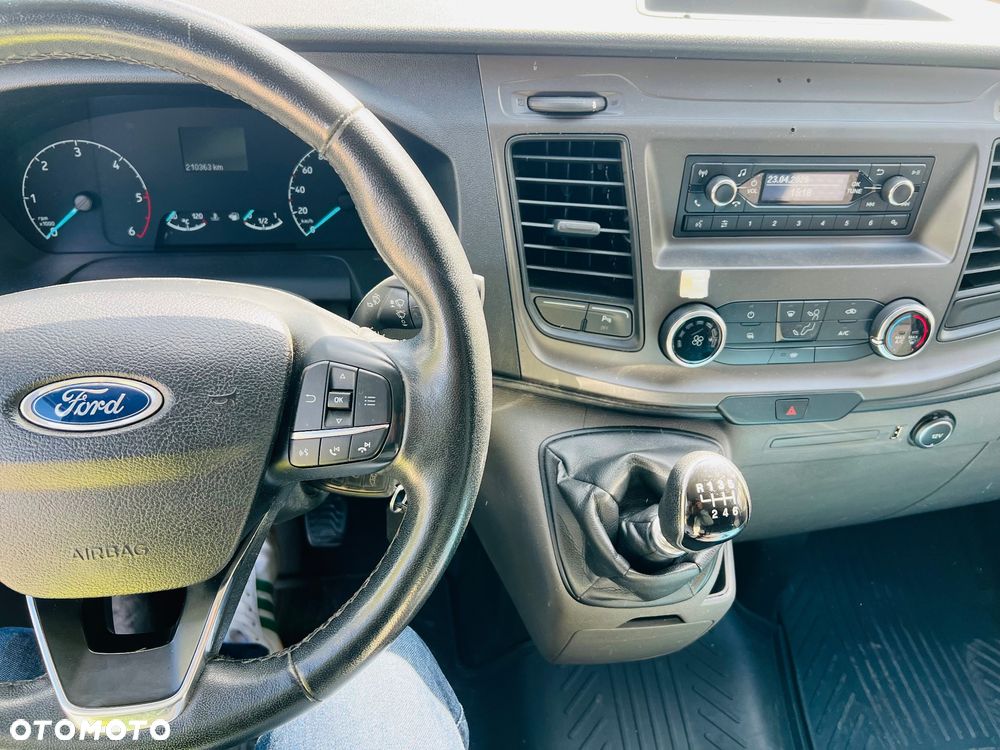 Ford Transit Custom - 11