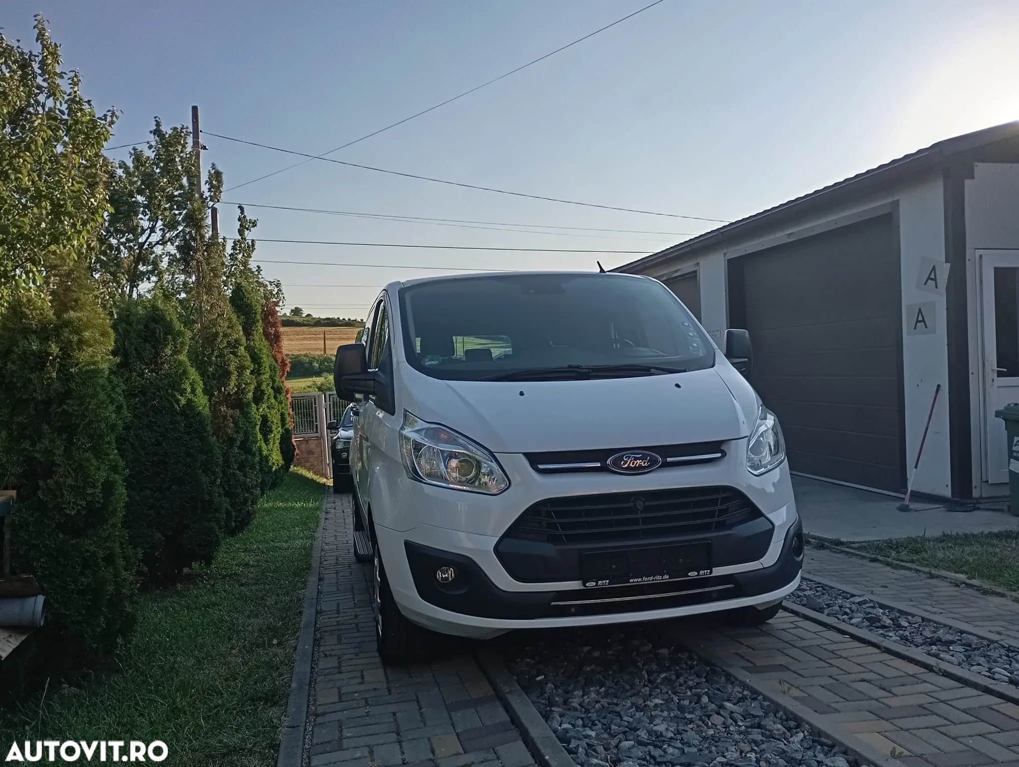 Ford Tourneo Custom Bus 320 2.0 EcoBlue 130 CP L1H1 Trend - 7