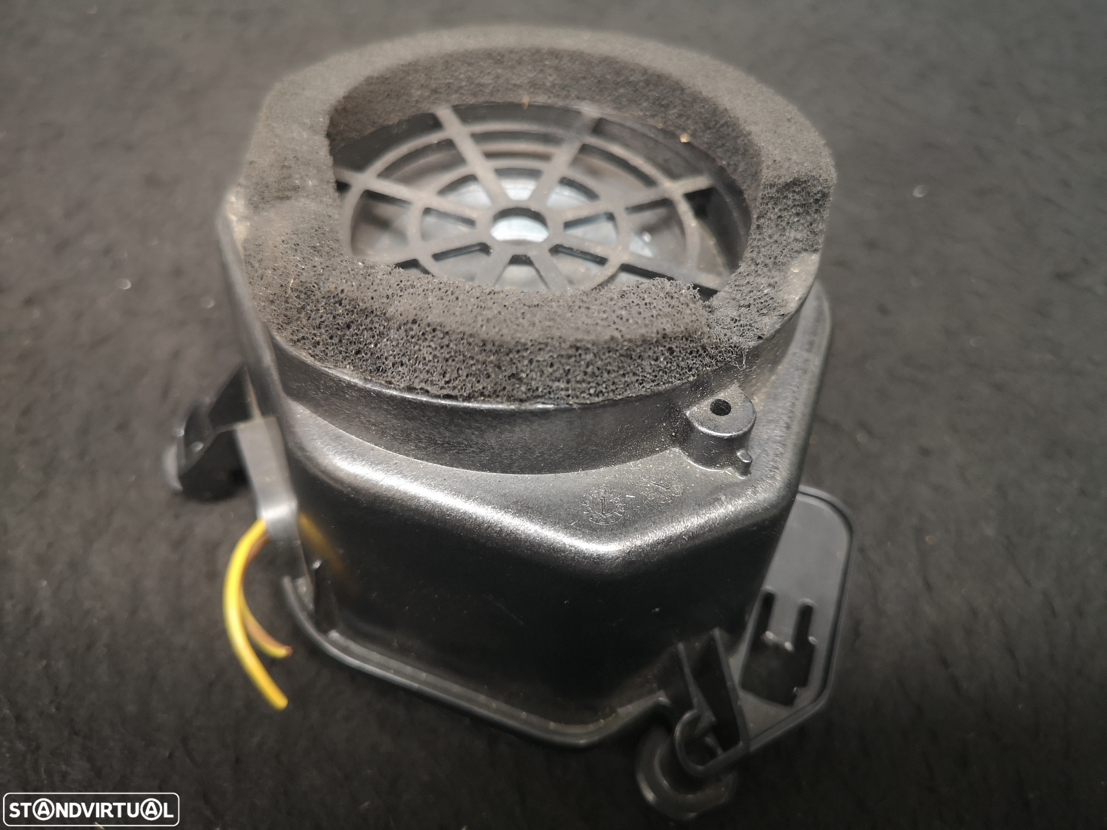 Coluna de som traseira originais  LOGIK7 harman/cardon Mercedes w218 cls 2011-2014 - 3