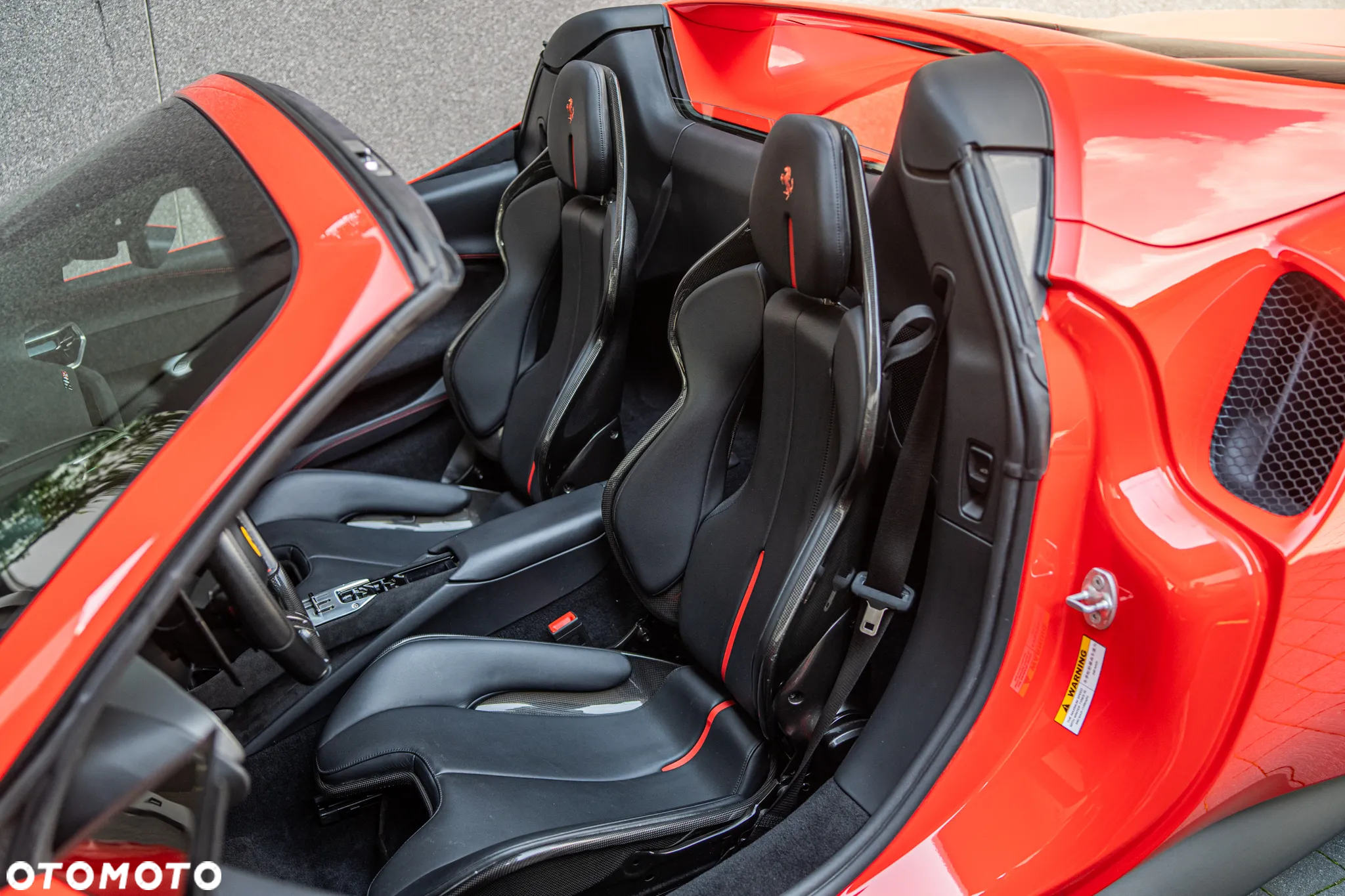 Ferrari 296 GTS - 14