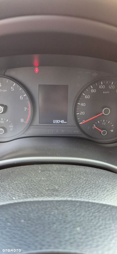 Kia Stonic 1.4 L - 8