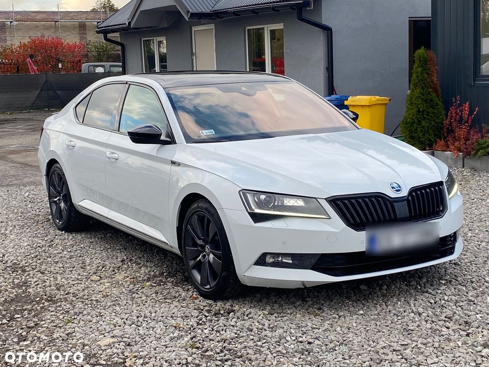 Skoda Superb 2.0 TDI Sportline DSG - 1