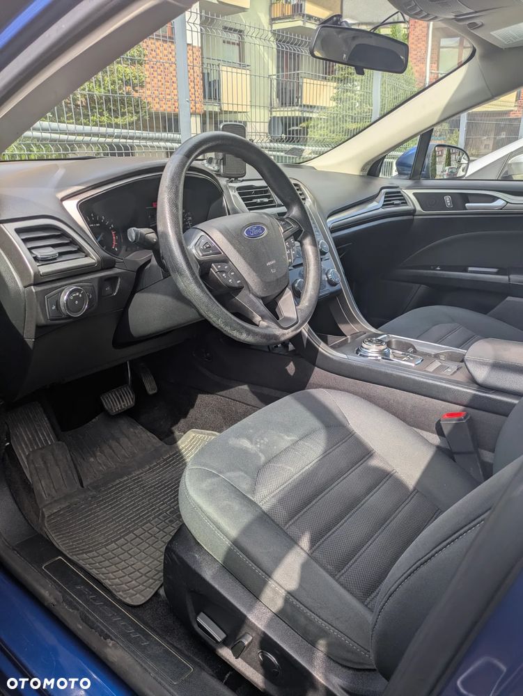 Ford Fusion - 6