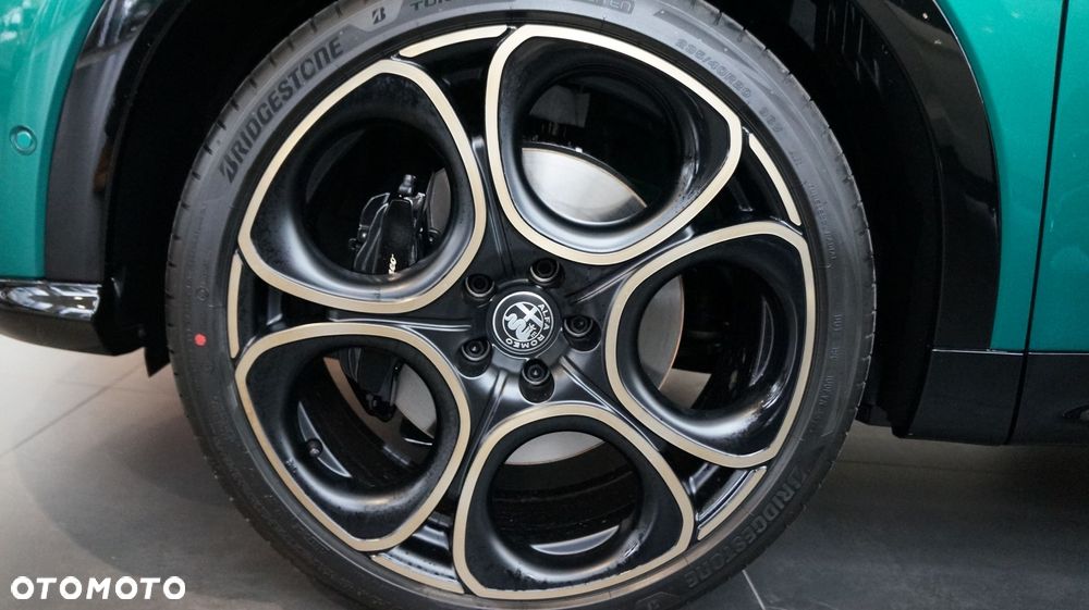 Alfa Romeo Tonale 1.5 T4 GSE mHEV Intensa DCT - 13