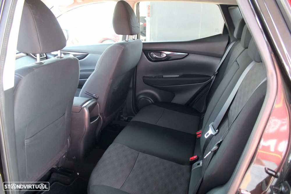 Nissan Qashqai 1.5 dCi N-Connecta - 8