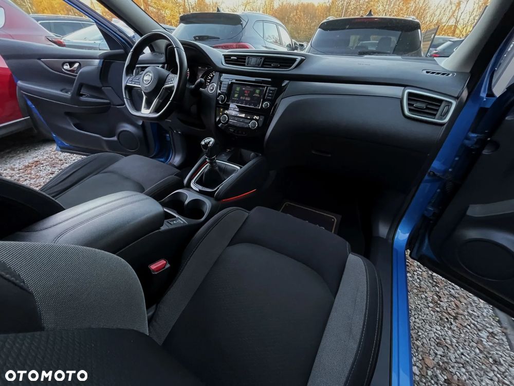 Nissan Qashqai 1.3 DIG-T N-CONNECTA - 16