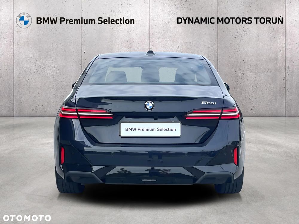 BMW Seria 5 520i mHEV M Sport sport - 9