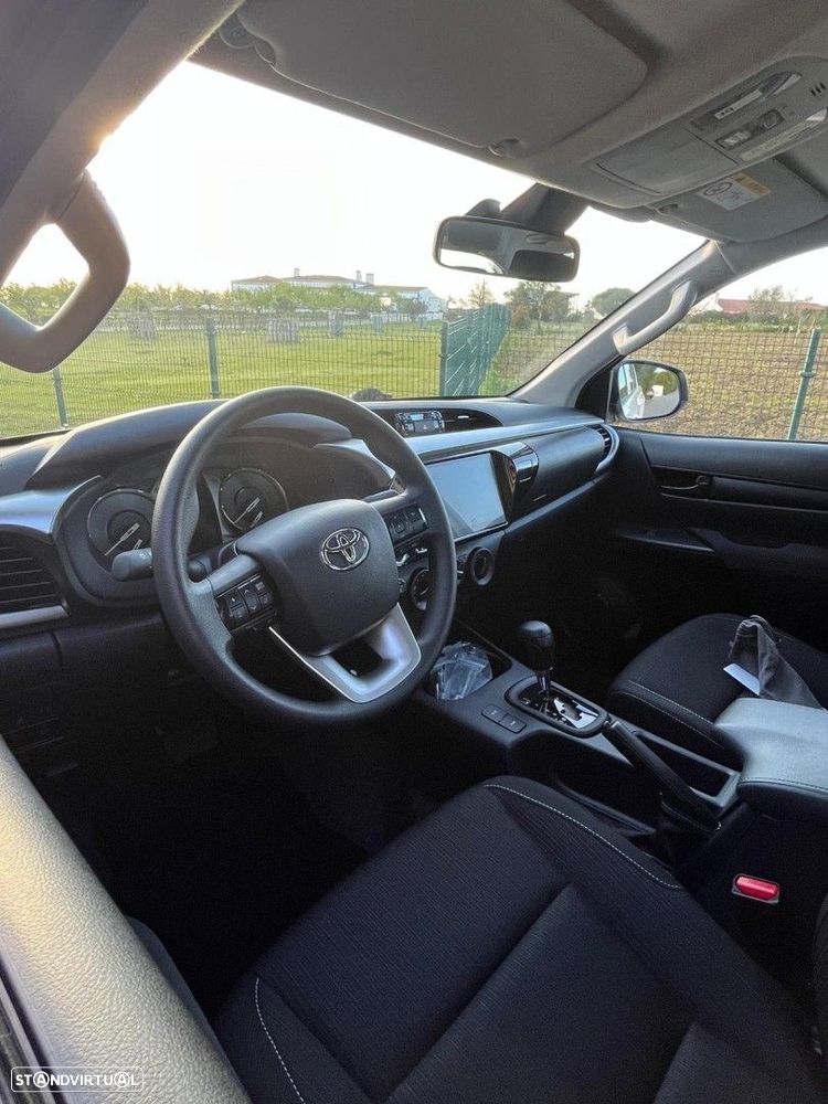 Toyota Hilux 2.4 D-4D 4WD CD CH Aut. - 31