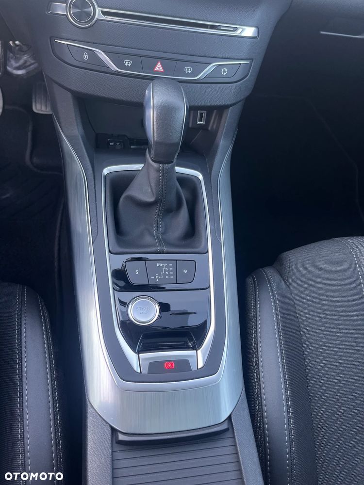 Peugeot 308 BlueHDi FAP 120 EAT6 Stop&Start GT-Line Edition - 21