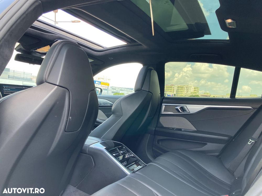 BMW Seria 8 - 12