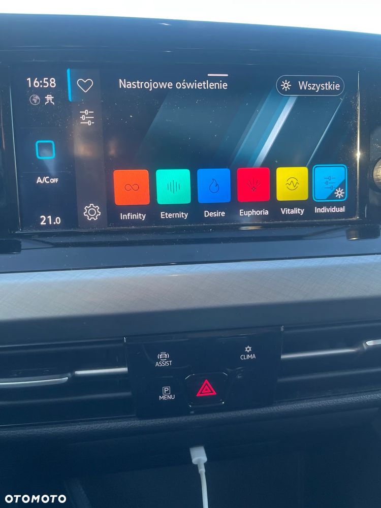 Volkswagen Golf 1.5 TSI EVO Life - 12