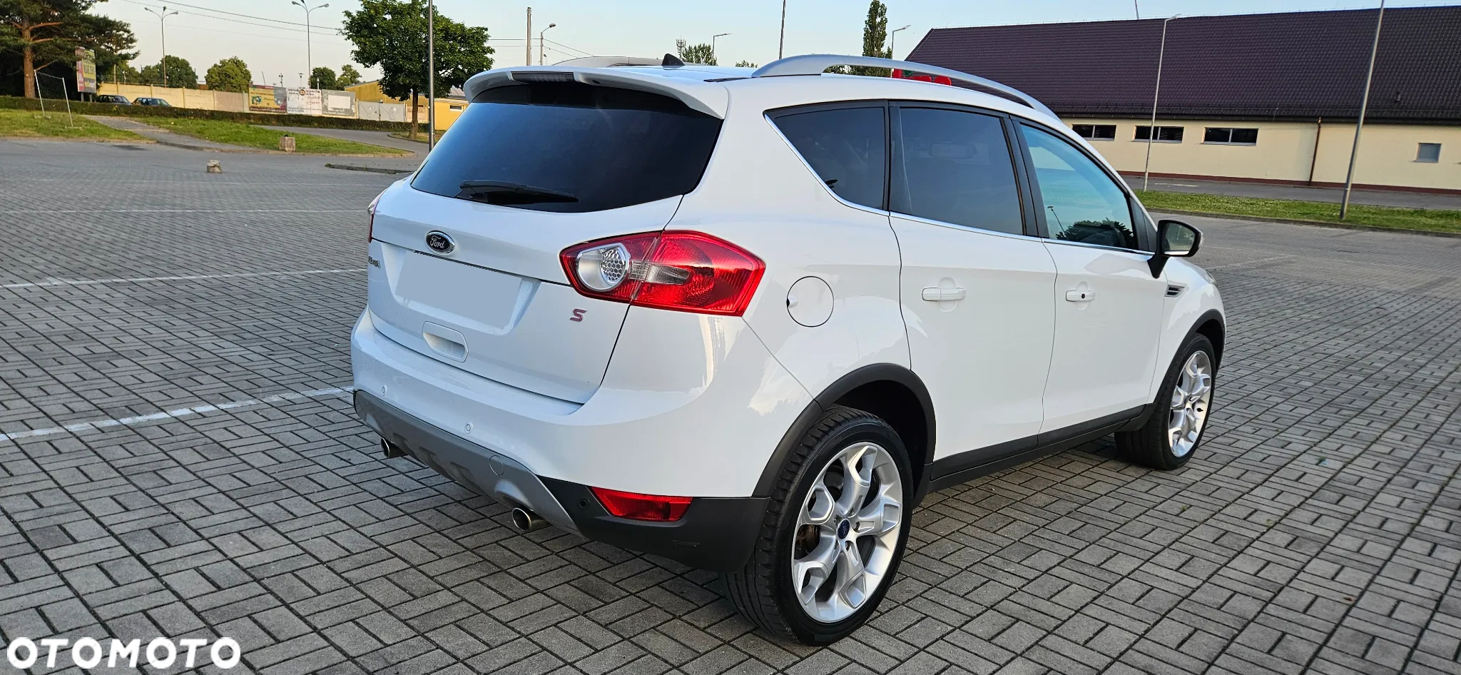 Ford Kuga 2.0 TDCi Titanium S - 3