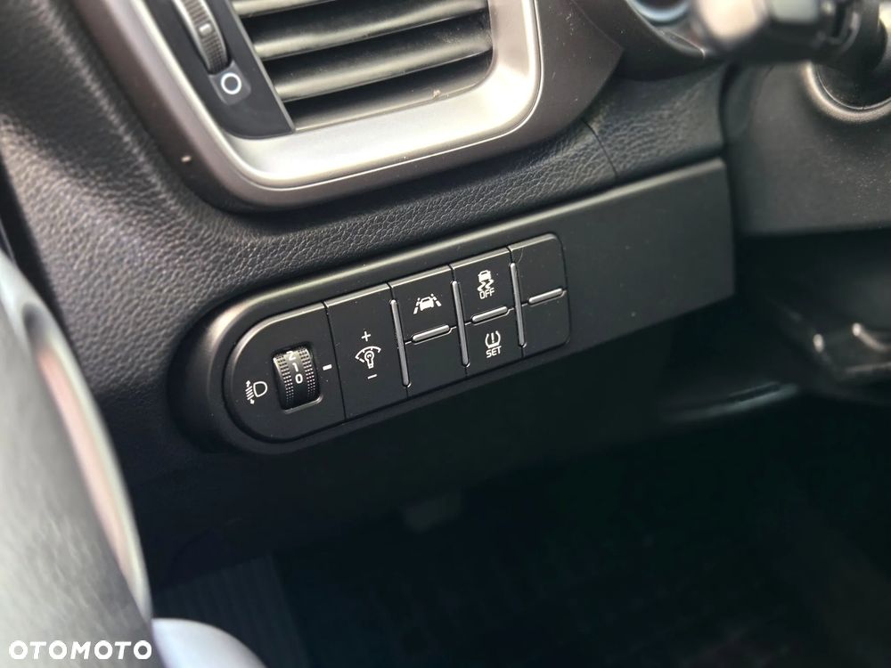 Kia Ceed 1.0 T-GDI M - 30
