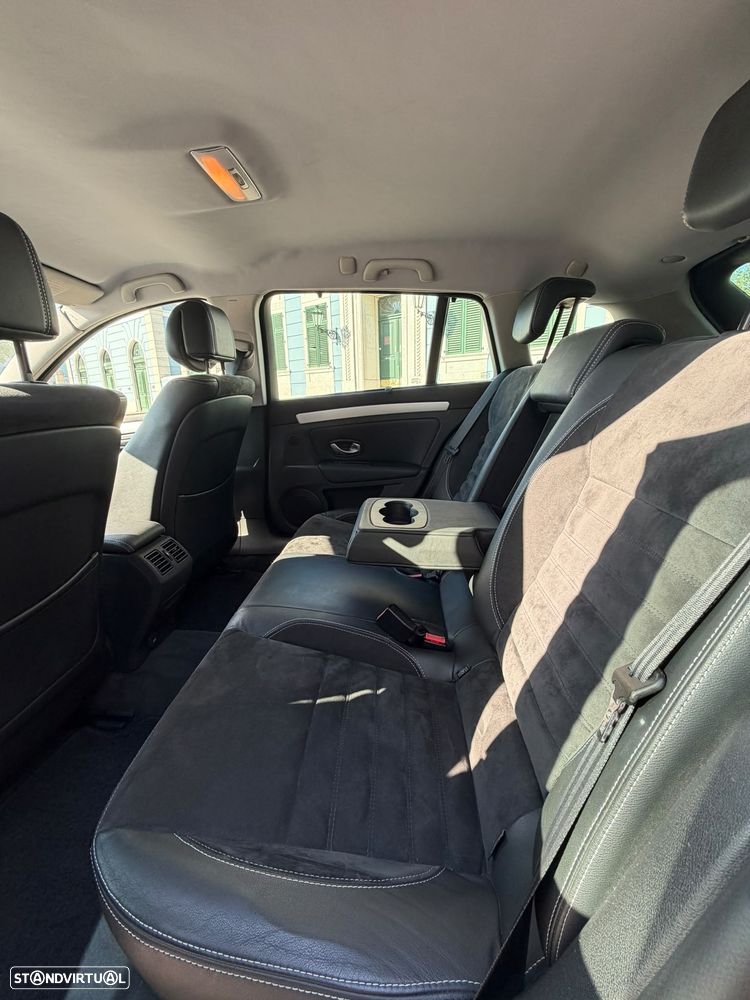 Renault Laguna Break 2.0 dCi Dynamique S - 12