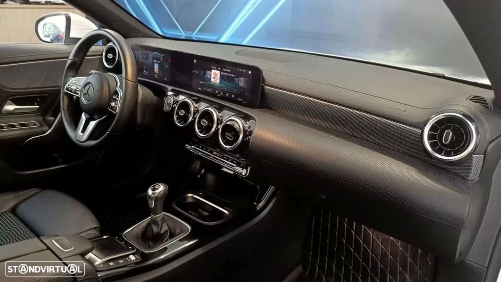 Mercedes-Benz CLA 180 - 48