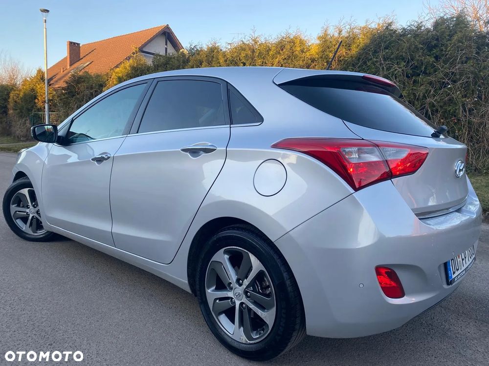 Hyundai i30 1.6 CRDI Trend - 3