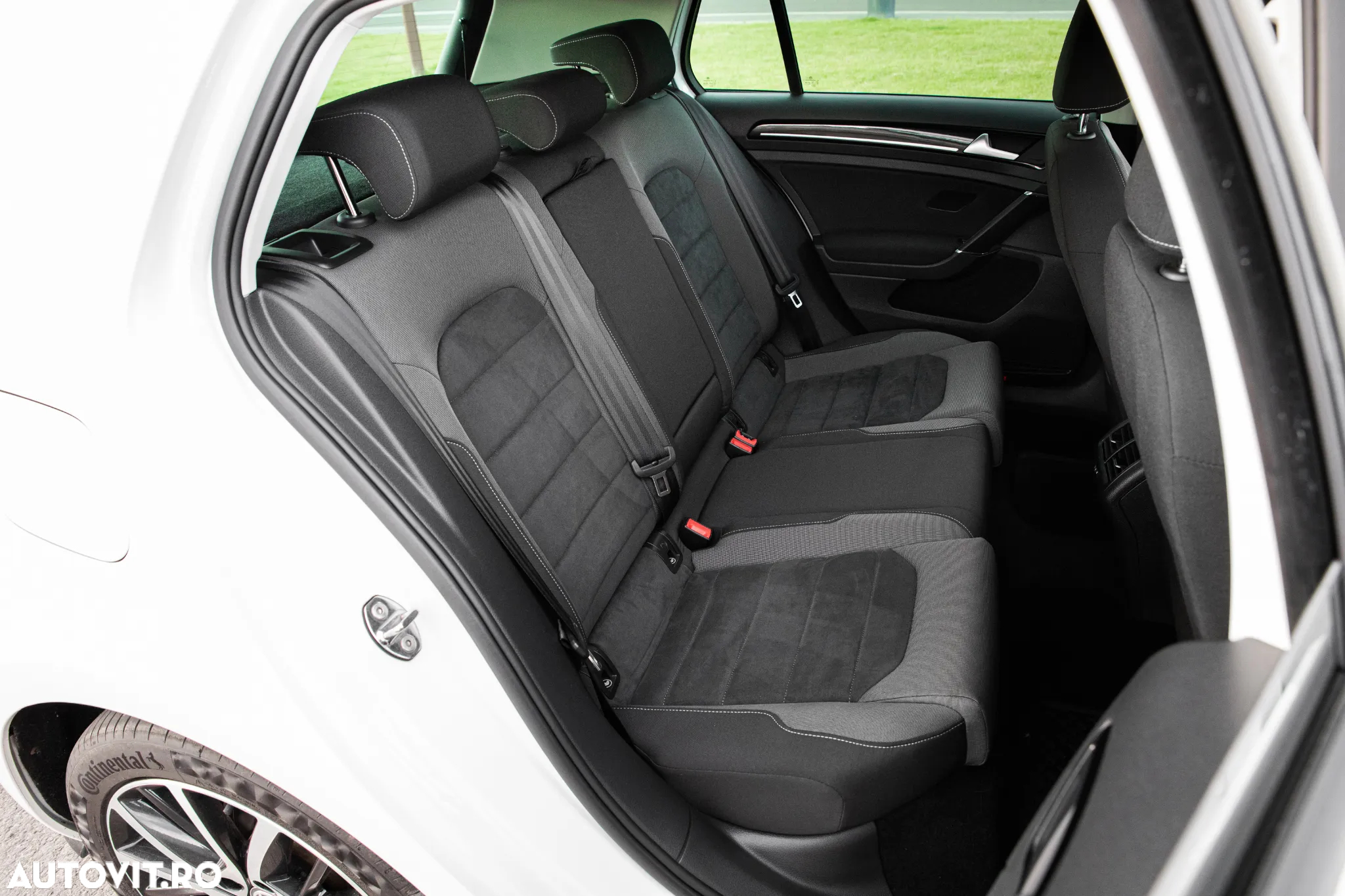 Volkswagen Golf 2.0 TDI Highline - 25
