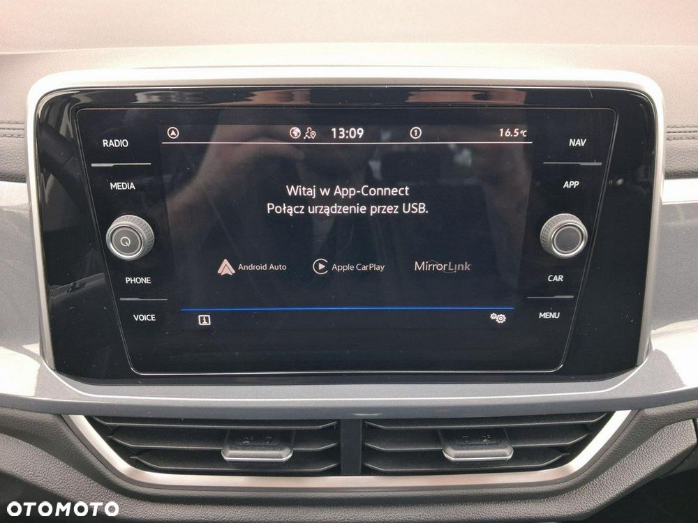 Volkswagen T-Roc - 24