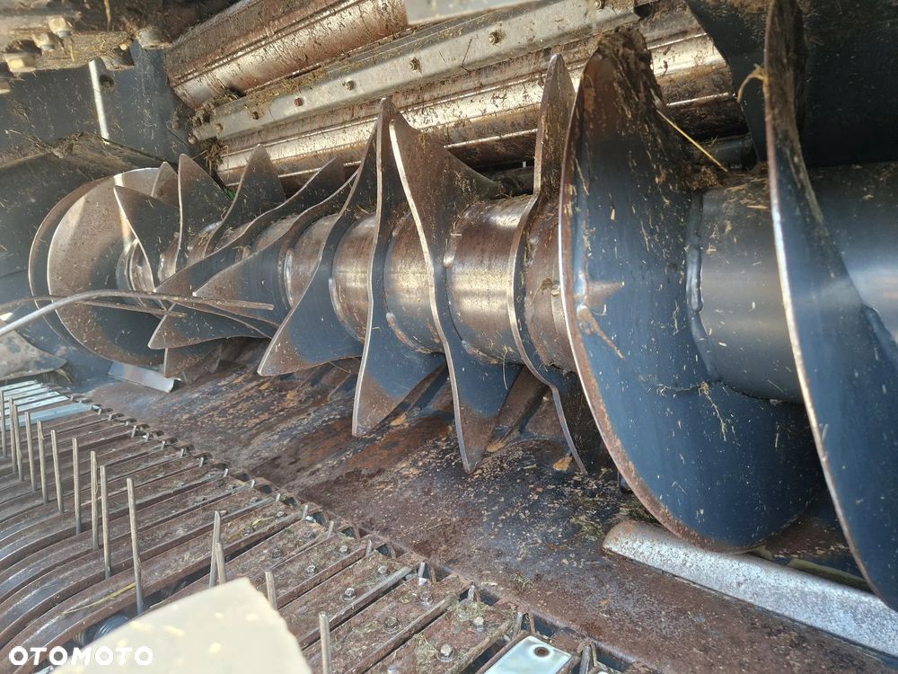 John Deere 570 - 10