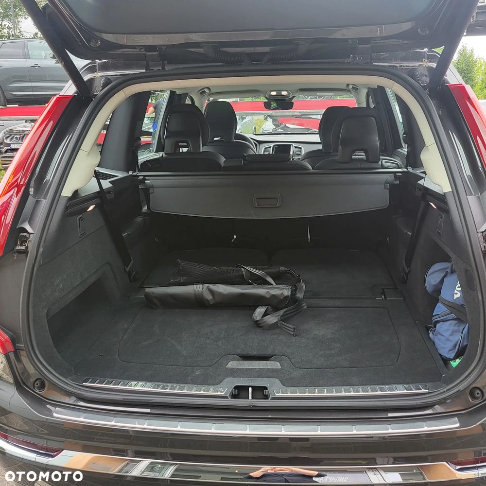 Volvo XC 90 - 7