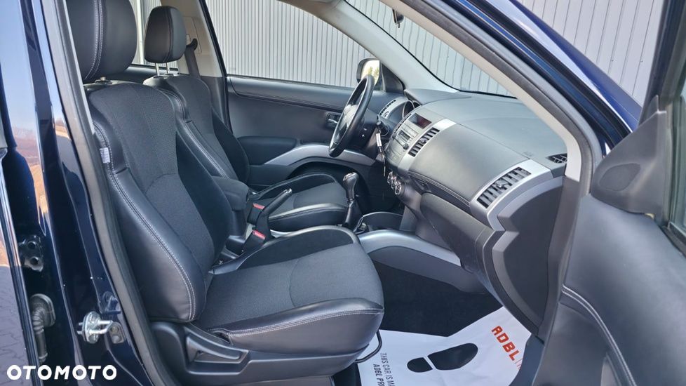 Mitsubishi Outlander 2.0 2WD Diamant Edition - 21