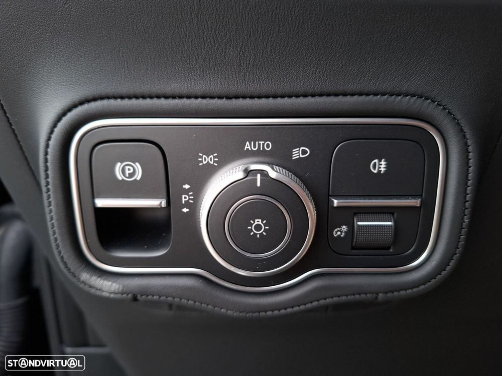 Mercedes-Benz G 63 AMG - 21