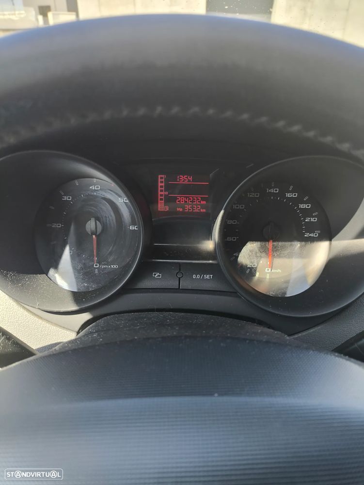 SEAT Ibiza 1.4 TDI DPF Sport Edition - 6