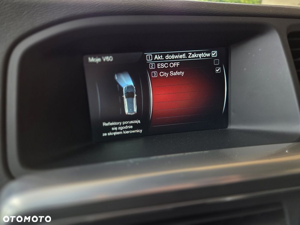 Volvo V60 Cross Country D4 Geartronic Summum - 23