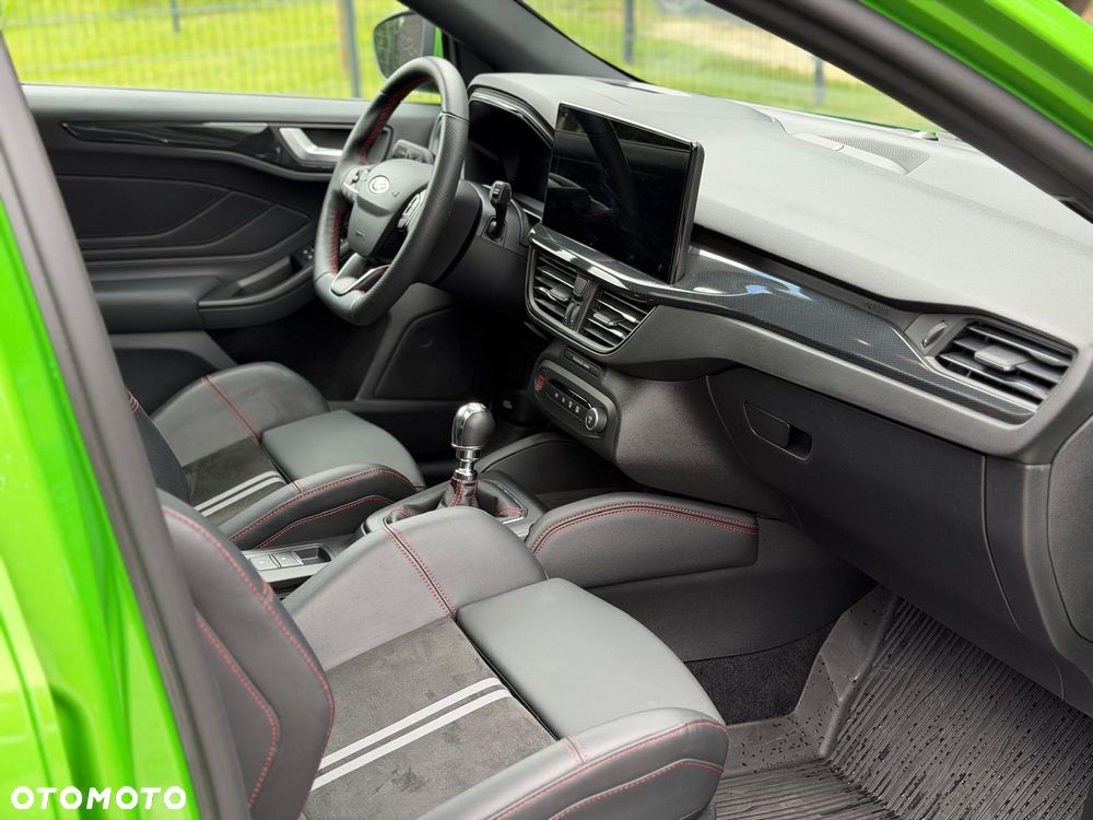 Ford Focus 2.3 EcoBoost ST X - 11