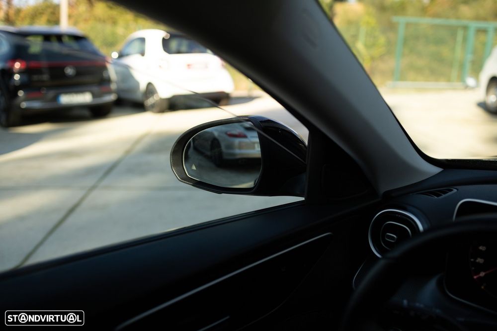 Mercedes-Benz C 300 e Avantgarde - 38