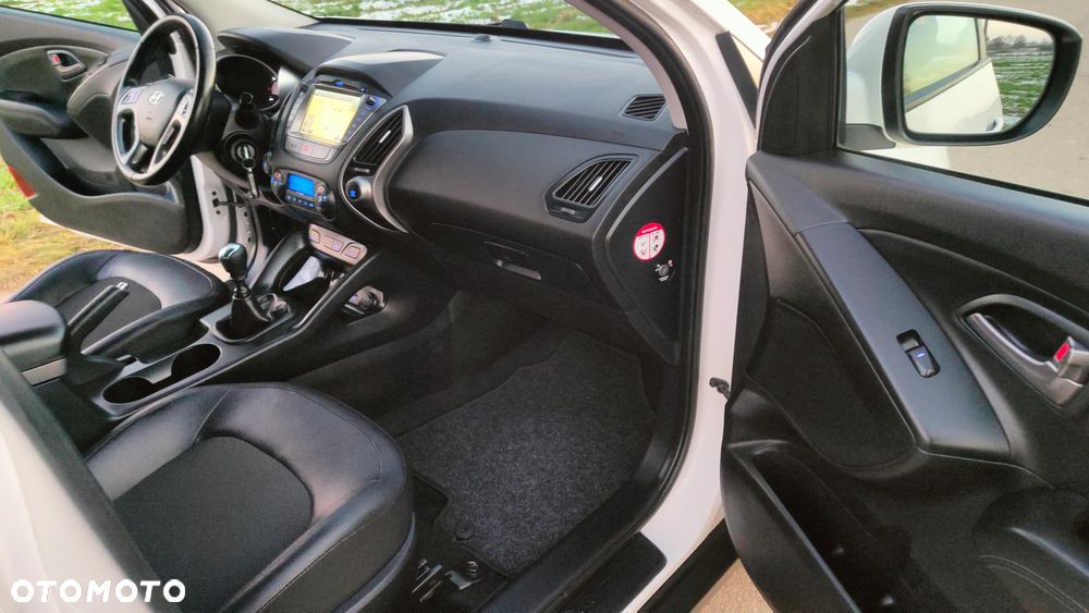 Hyundai ix35 blue 1.6 2WD Finale Gold - 25