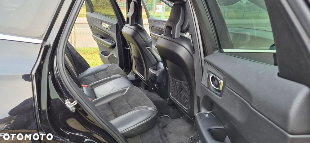 Volvo XC 60 D4 SCR AWD R-Design - 11