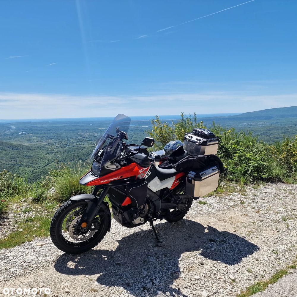 Suzuki V-STROM
