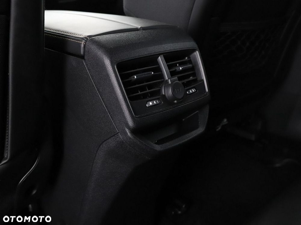 Peugeot 3008 2.0 BlueHDi Allure S&S - 40
