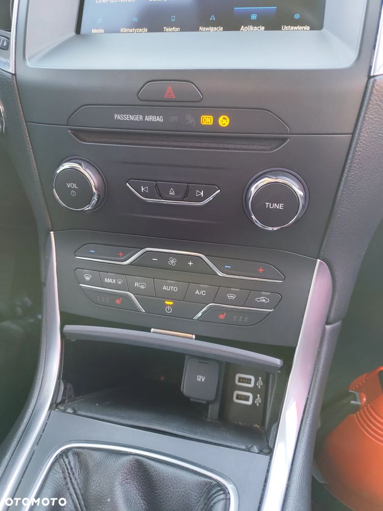 Ford S-Max 2.0 EcoBlue Titanium - 12