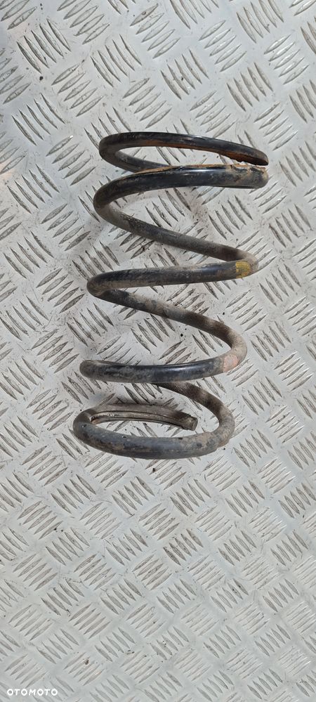 Toyota Rav4 II Sprężyny Tył - 2