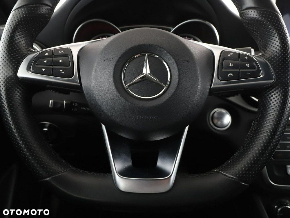 Mercedes-Benz Klasa A 180 (BlueEFFICIENCY) 7G-DCT AMG Sport - 22