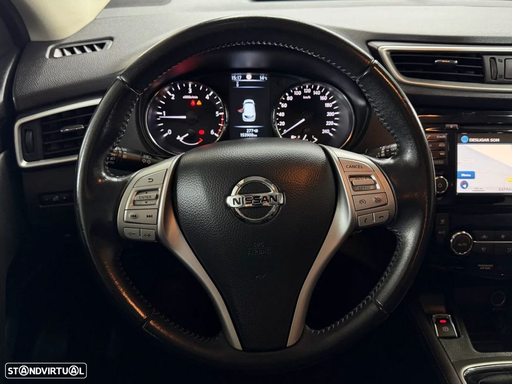 Nissan Qashqai 1.5 dCi N-Connecta - 11