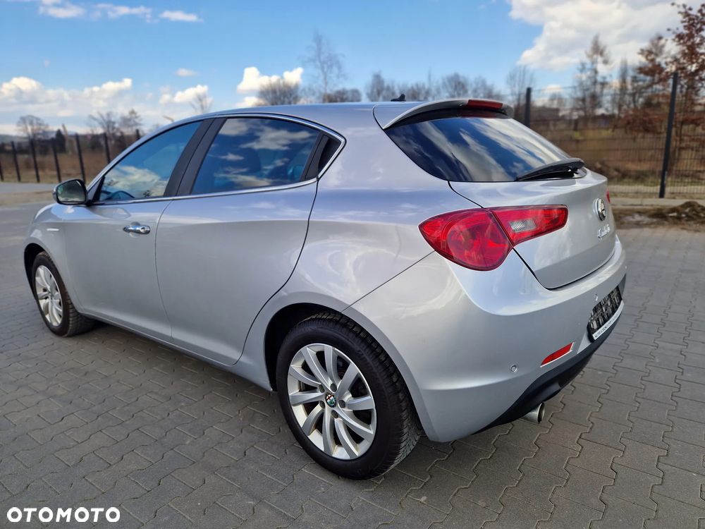 Alfa Romeo Giulietta - 5