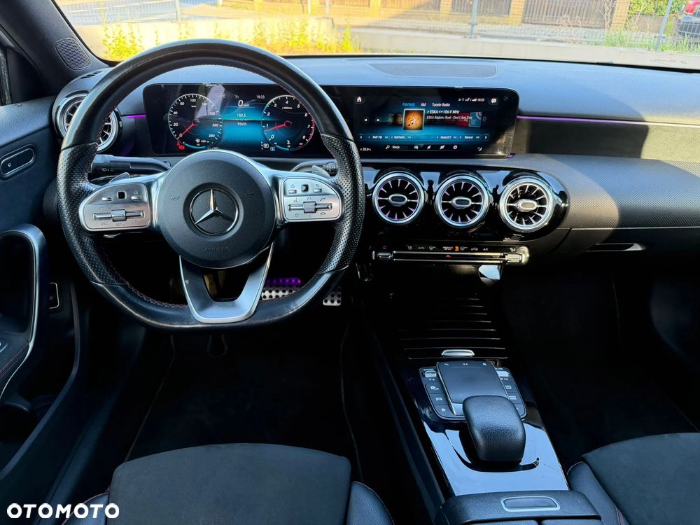 Mercedes-Benz Klasa A 220 4-Matic AMG Line 7G-DCT - 22