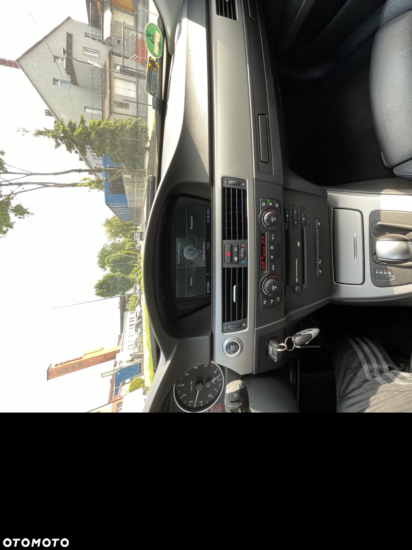 BMW Seria 3 325i Touring - 15